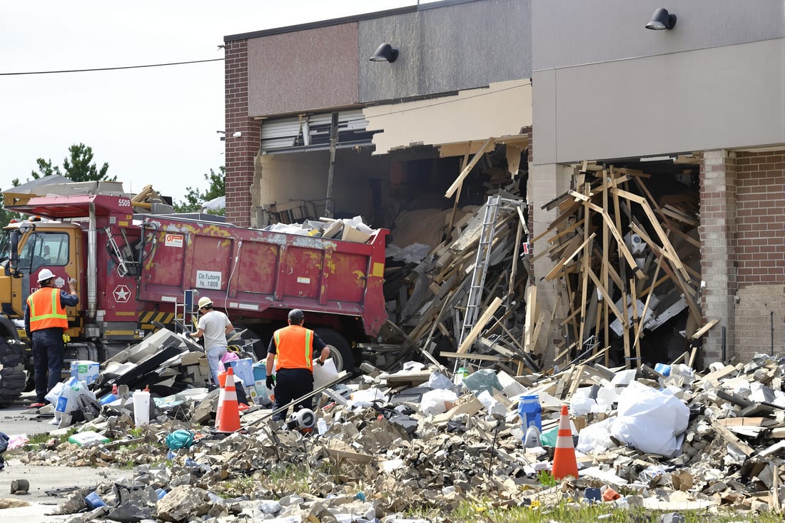 Commercial Demolition Debris Hauling and Disposal